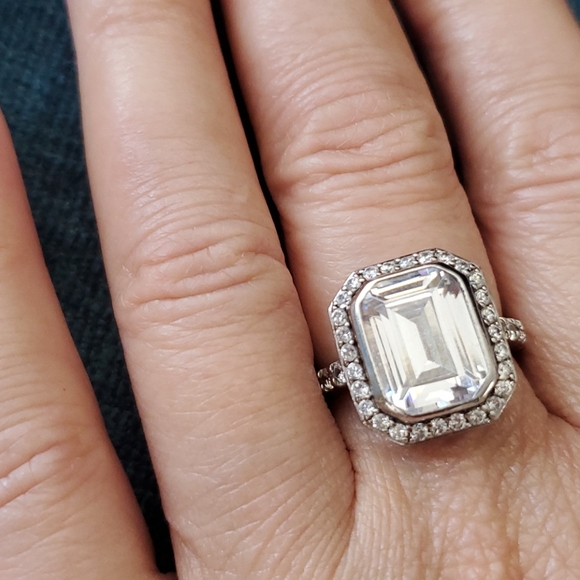 Cubic zirconia ring - Picture 3 of 7